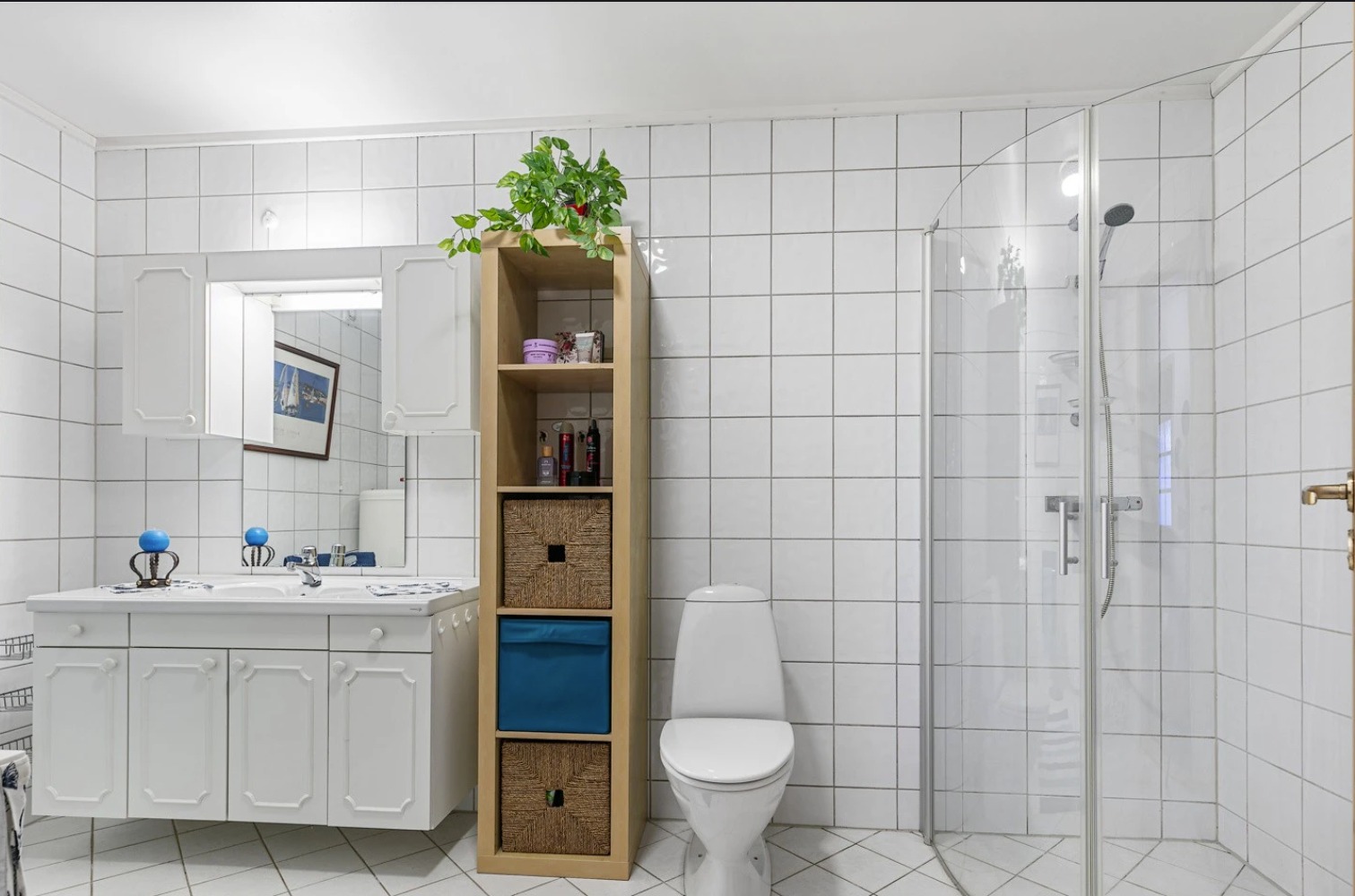 Stort bad, med vaskemaskin